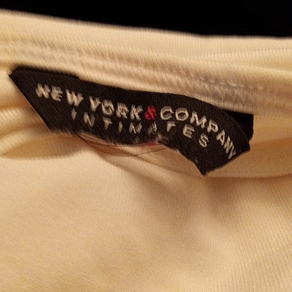 NY&C Cami's - Picture 3 of 7